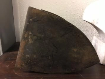 Klassisches Eisen - Kohlemodell - original und authentisch (21x19x11 cm)